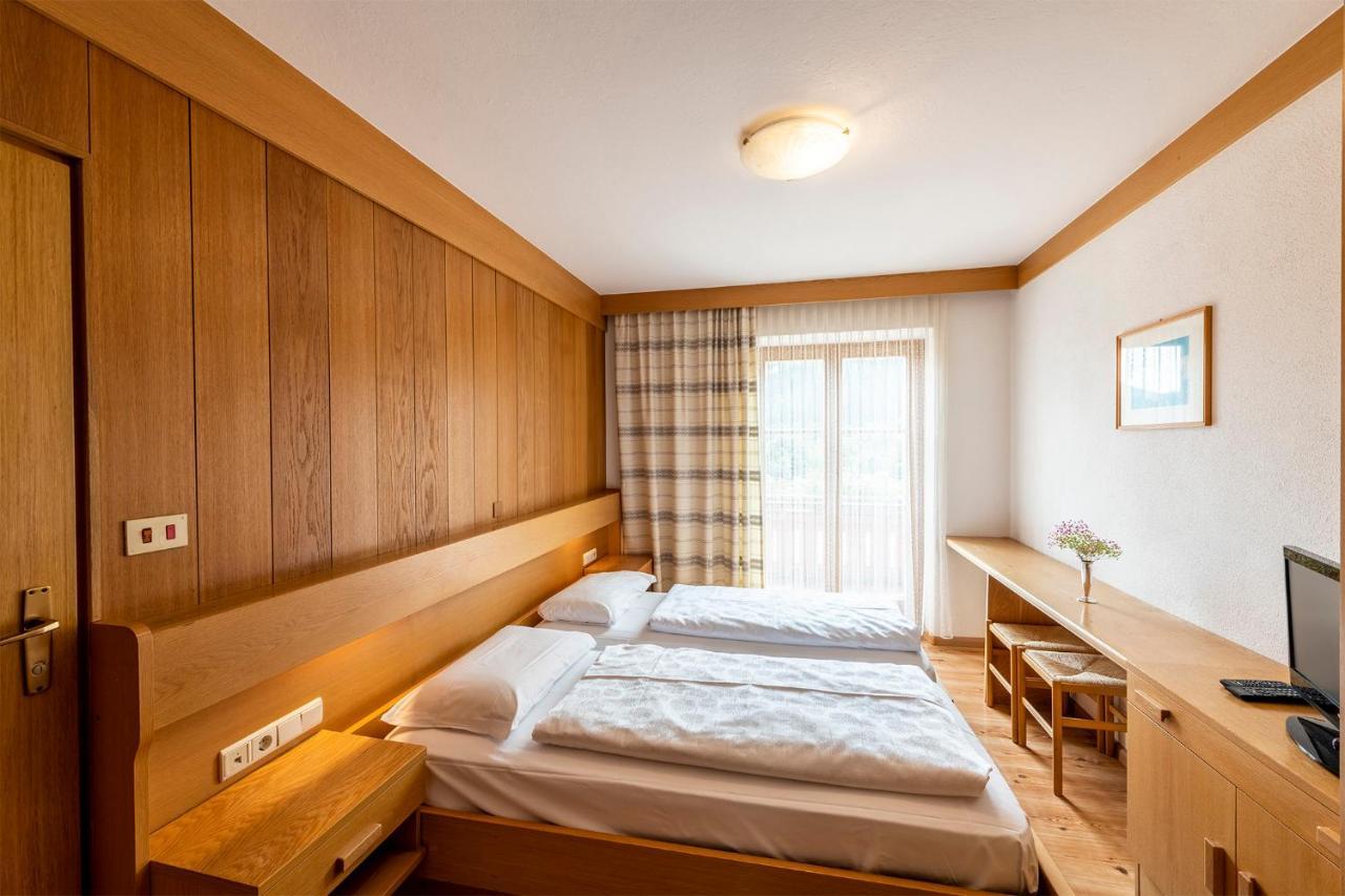 Hotel Walter San Candido Esterno foto